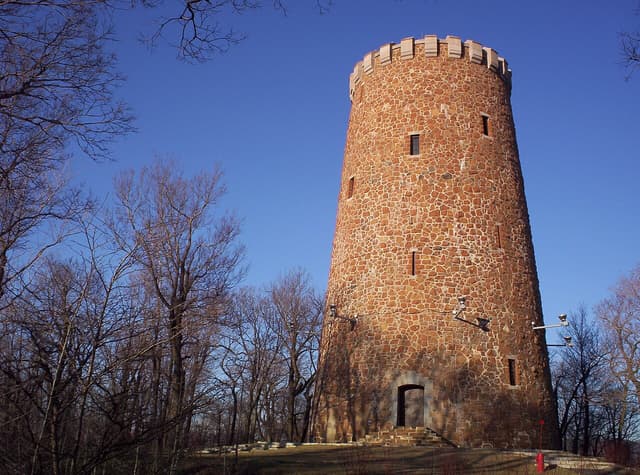 Tour de Lévis
